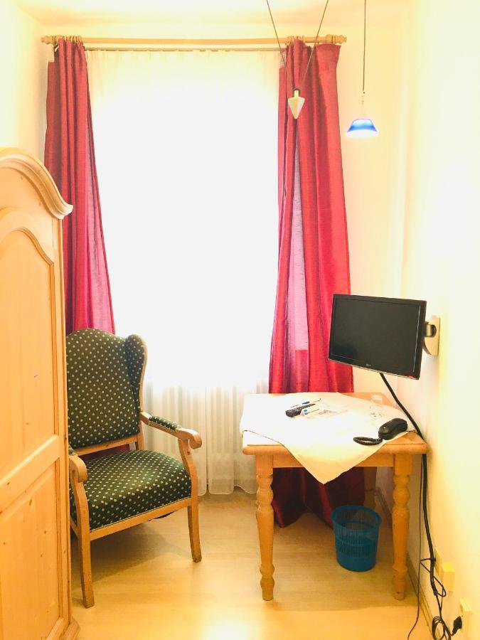 Hotel Bairischer Hof Marktredwitz Buitenkant foto